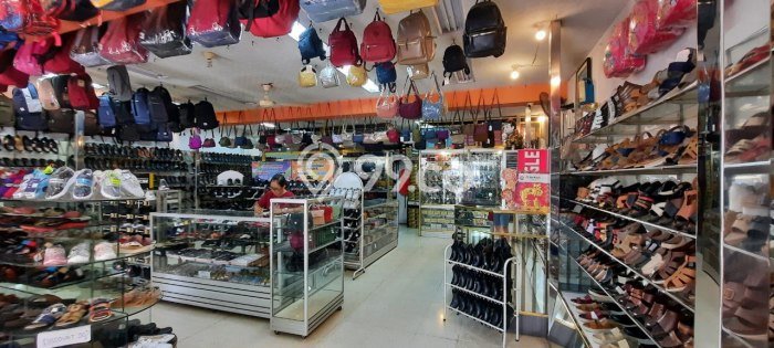 Komersial Kawasan Niaga Kawasan Klojen, Luas 184m2m², Siap Usaha Komersial Kawasan Niaga Kawasan Klojen, Luas 184m2m², Siap Usaha