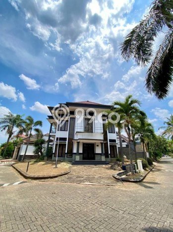 HARGA TERBAIK! Rumah Premium di Tlogomas, LT 347m2m² LB 350m2m² HARGA TERBAIK! Rumah Premium di Tlogomas, LT 347m2m² LB 350m2m²