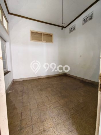 Rumah Eksklusif Siap Huni LT 612m2 di Klojen, Malang Rumah Eksklusif Siap Huni LT 612m2 di Klojen, Malang