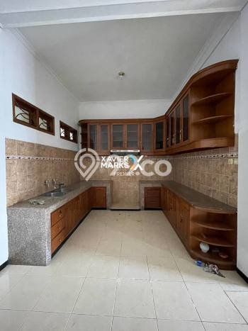 Rumah Luas Asri 4 KT Siap Pakai di Soekarno Hatta Malang Rumah Luas Asri 4 KT Siap Pakai di Soekarno Hatta Malang