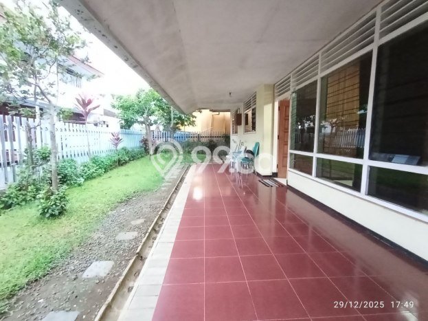 Hunian Elit LB 500m2 Siap Pakai Desain Elegan di Dinoyo, Malang Hunian Elit LB 500m2 Siap Pakai Desain Elegan di Dinoyo, Malang