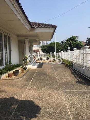 Ready to Use! Premium House LT 756m2 Desain Modern di Bintaro Ready to Use! Premium House LT 756m2 Desain Modern di Bintaro