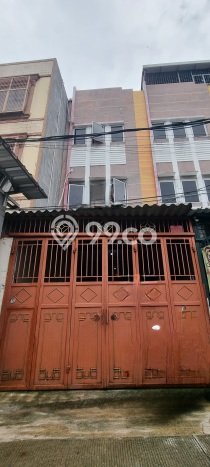 Rumah Luas Asri 3 KT Siap Pakai di Jelambar Jakarta Barat Rumah Luas Asri 3 KT Siap Pakai di Jelambar Jakarta Barat
