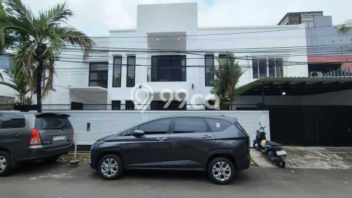 Dijual Rumah Luas Elegan Dengan View Cantik di Tanjung Duren, Jakarta Barat Dijual Rumah Luas Elegan Dengan View Cantik di Tanjung Duren, Jakarta Barat