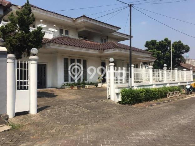 Ready to Use! Premium House LT 756m2 Desain Modern di Bintaro Ready to Use! Premium House LT 756m2 Desain Modern di Bintaro