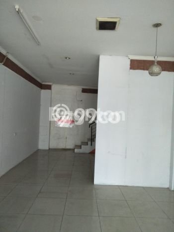 Ruko Strategis di Sawangan, Luas 165m2m², Jalan Utama, Tingkat Keramaian Tinggi Ruko Strategis di Sawangan, Luas 165m2m², Jalan Utama, Tingkat Keramaian Tinggi
