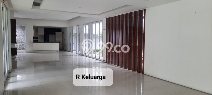 Rumah Luxury Modern Tanpa Renovasi di Rawamangun Jakarta Timur Rumah Luxury Modern Tanpa Renovasi di Rawamangun Jakarta Timur