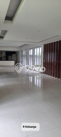 Rumah Luxury Modern Tanpa Renovasi di Rawamangun Jakarta Timur Rumah Luxury Modern Tanpa Renovasi di Rawamangun Jakarta Timur