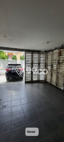 Rumah Luxury Modern Tanpa Renovasi di Rawamangun Jakarta Timur Rumah Luxury Modern Tanpa Renovasi di Rawamangun Jakarta Timur
