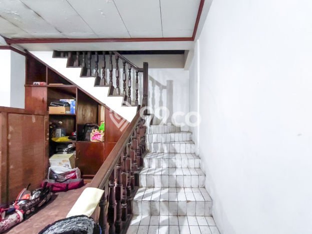 Rumah Eksklusif Dijual LT 200m2 di Palmerah, Jakarta Barat Rumah Eksklusif Dijual LT 200m2 di Palmerah, Jakarta Barat