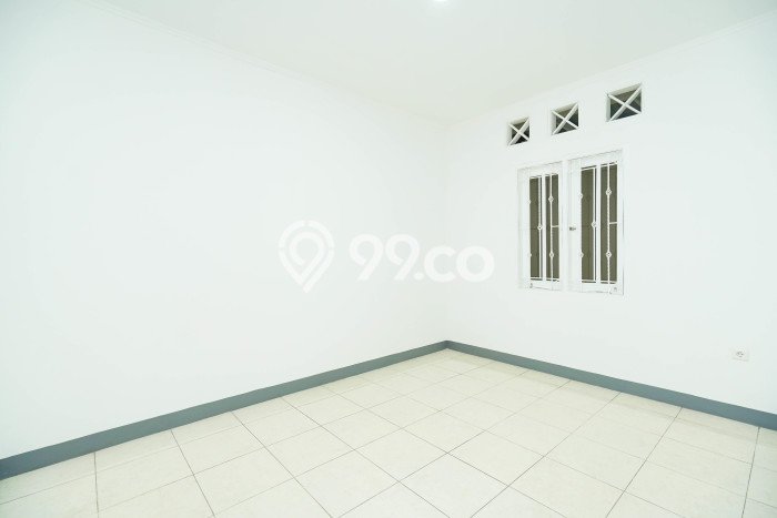 Bisa KPR! Rumah Gunung Putri, Bogor, Luas 115m² Bangunan 54m² Bisa KPR! Rumah Gunung Putri, Bogor, Luas 115m² Bangunan 54m²