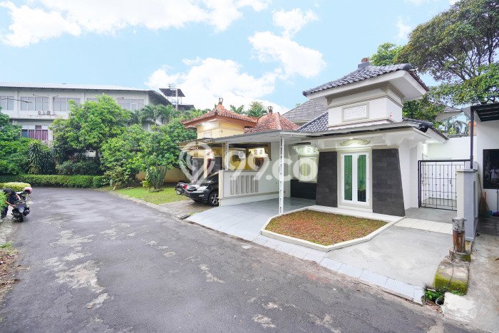 Bisa KPR! Rumah Gunung Putri, Bogor, Luas 115m² Bangunan 54m² Bisa KPR! Rumah Gunung Putri, Bogor, Luas 115m² Bangunan 54m²