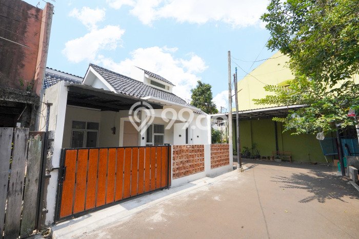 Rumah 3 KT 2 KM Luas Tanah 110m², LB 88m² di Limo, Depok Rumah 3 KT 2 KM Luas Tanah 110m², LB 88m² di Limo, Depok