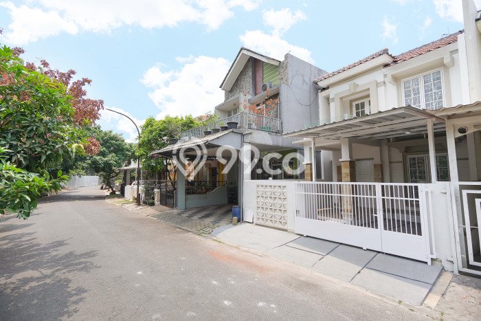 HARGA SPECIAL! Rumah Asri area Cibubur, Bekasi, Luas 98m² Bangunan 100m² BISA KPR! HARGA SPECIAL! Rumah Asri area Cibubur, Bekasi, Luas 98m² Bangunan 100m² BISA KPR!