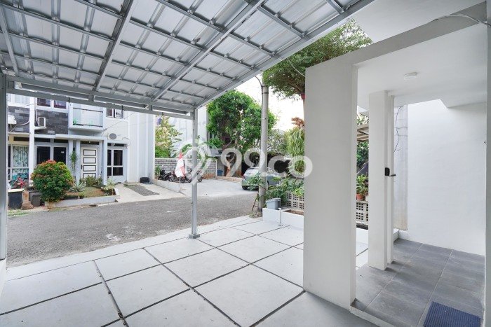 Rumah Siap Pakai di Sukatani, Depok, LT 93m² Bangunan 123m² Rumah Siap Pakai di Sukatani, Depok, LT 93m² Bangunan 123m²