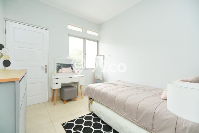 Rumah Siap Pakai di Sukatani, Depok, LT 93m² Bangunan 123m² Rumah Siap Pakai di Sukatani, Depok, LT 93m² Bangunan 123m²