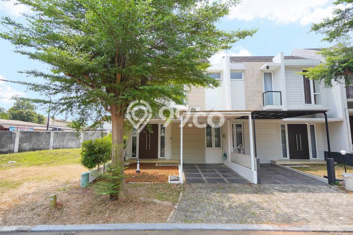 Rumah Terawat LT 114m² / LB 90m² di Lokasi Strategis Citra Grand, Jakarta Timur Rumah Terawat LT 114m² / LB 90m² di Lokasi Strategis Citra Grand, Jakarta Timur