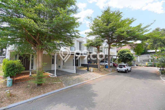 Rumah Terawat LT 114m² / LB 90m² di Lokasi Strategis Citra Grand, Jakarta Timur Rumah Terawat LT 114m² / LB 90m² di Lokasi Strategis Citra Grand, Jakarta Timur