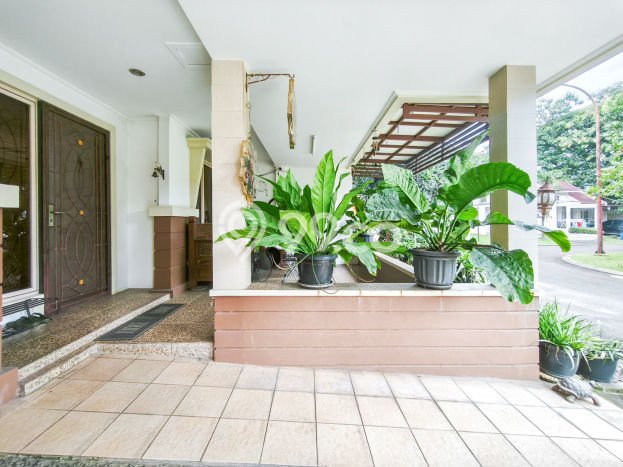 Jual Rumah Mewah Megah Dengan View Eksklusif di Kota Wisata, Bogor Jual Rumah Mewah Megah Dengan View Eksklusif di Kota Wisata, Bogor