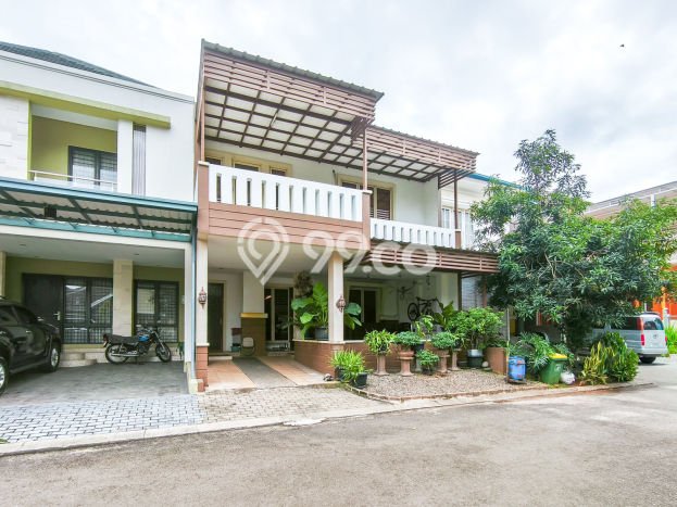 Jual Rumah Mewah Megah Dengan View Eksklusif di Kota Wisata, Bogor Jual Rumah Mewah Megah Dengan View Eksklusif di Kota Wisata, Bogor
