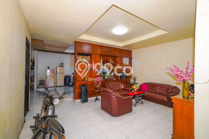 Dijual Cepat Rumah Bagus Siap Huni LB 238m2 di Sawangan, Depok Dijual Cepat Rumah Bagus Siap Huni LB 238m2 di Sawangan, Depok