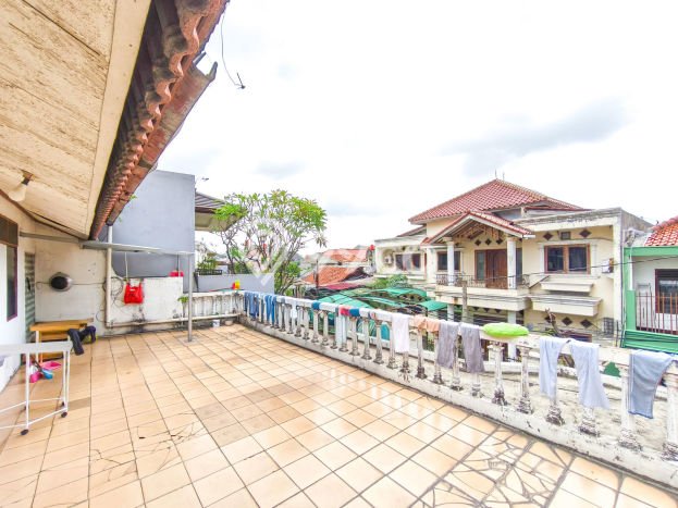 Rumah Eksklusif Dijual LT 200m2 di Palmerah, Jakarta Barat Rumah Eksklusif Dijual LT 200m2 di Palmerah, Jakarta Barat