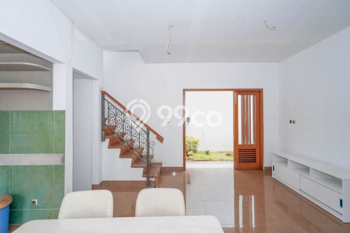 Hunian Mewah Dijual LT 124m2 di Pancoran Mas, Depok Hunian Mewah Dijual LT 124m2 di Pancoran Mas, Depok