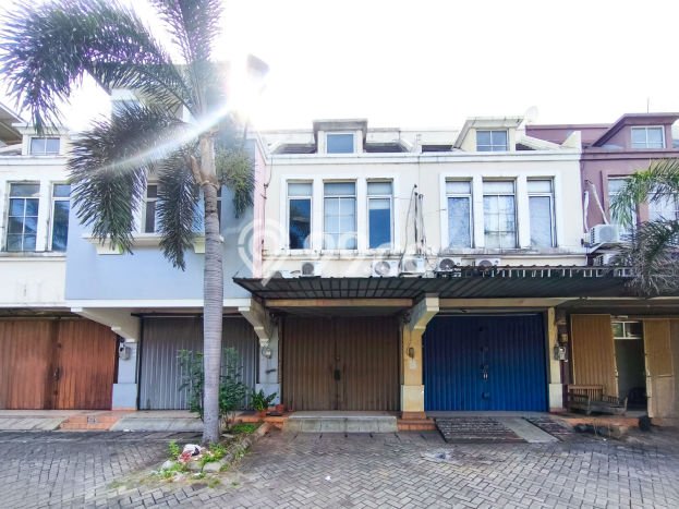 Rumah Elit Modern Siap Huni di Citra Garden Jakarta Barat Rumah Elit Modern Siap Huni di Citra Garden Jakarta Barat