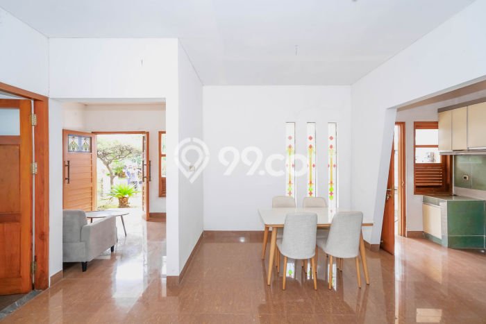 Hunian Mewah Dijual LT 124m2 di Pancoran Mas, Depok Hunian Mewah Dijual LT 124m2 di Pancoran Mas, Depok