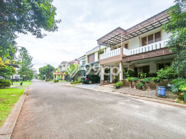 Jual Rumah Mewah Megah Dengan View Eksklusif di Kota Wisata, Bogor Jual Rumah Mewah Megah Dengan View Eksklusif di Kota Wisata, Bogor