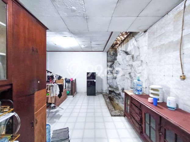 Rumah Eksklusif Dijual LT 200m2 di Palmerah, Jakarta Barat Rumah Eksklusif Dijual LT 200m2 di Palmerah, Jakarta Barat