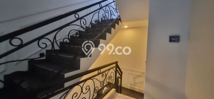 Siap Huni Rumah Mewah 3 Kamar di Pasar Minggu Dekat ke Mana Pun Siap Huni Rumah Mewah 3 Kamar di Pasar Minggu Dekat ke Mana Pun