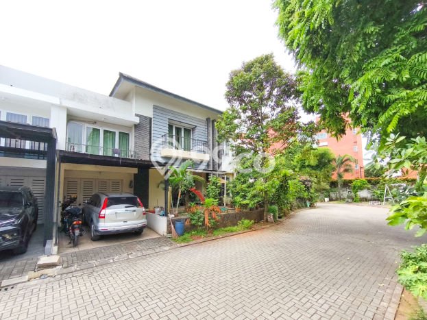 Dijual Cepat Rumah Bagus Siap Huni LB 231m2 di Karawaci, Tangerang Dijual Cepat Rumah Bagus Siap Huni LB 231m2 di Karawaci, Tangerang