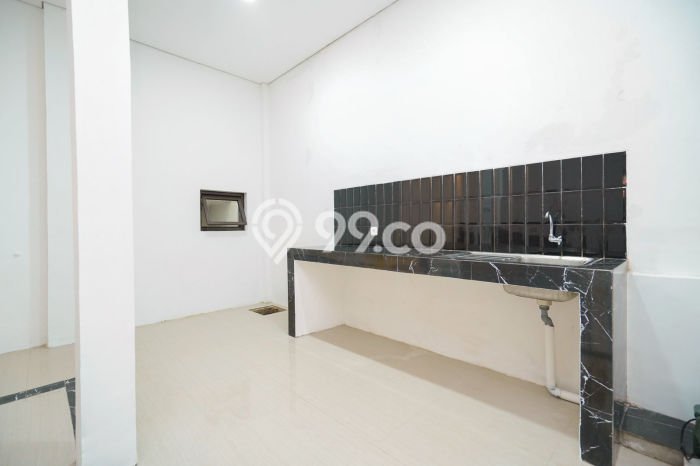 Rumah 3 KT 2 KM Fasilitas Gym di BSD City, Tangerang Rumah 3 KT 2 KM Fasilitas Gym di BSD City, Tangerang