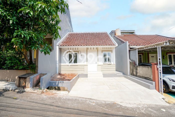 For Sale Rumah 2 Kamar Lokasi Strategis Nyaman dan Strategis di Cipayung For Sale Rumah 2 Kamar Lokasi Strategis Nyaman dan Strategis di Cipayung