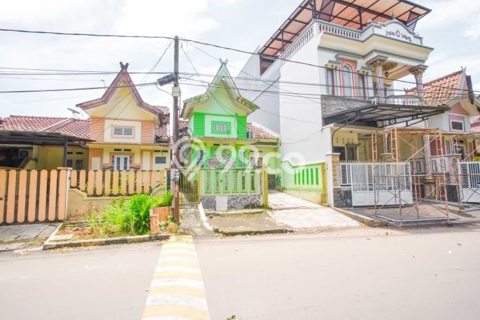 Hunian Nyaman Asri 3 KT Siap Pakai di Cibubur Jakarta Timur Hunian Nyaman Asri 3 KT Siap Pakai di Cibubur Jakarta Timur