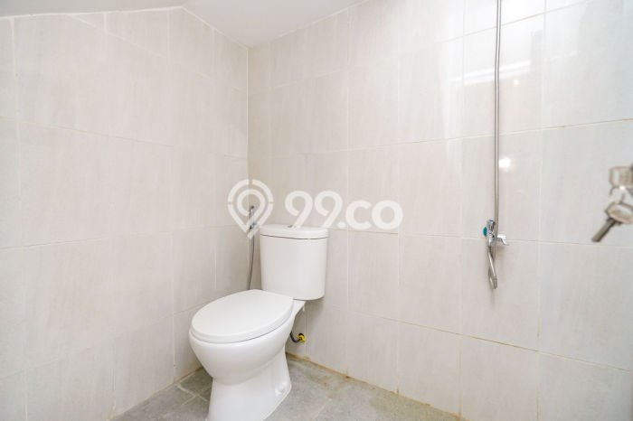 Rumah 3 KT 2 KM Fasilitas Gym di BSD City, Tangerang Rumah 3 KT 2 KM Fasilitas Gym di BSD City, Tangerang