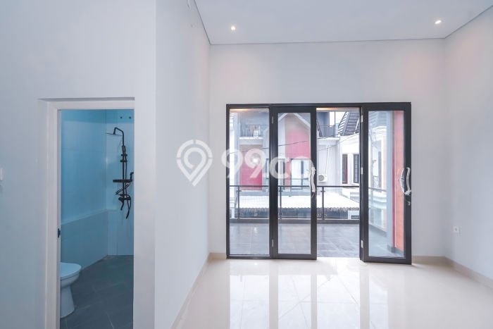 Dijual Rumah Premium dengan Fasilitas Sekitar Komplit di Beji, Depok Dijual Rumah Premium dengan Fasilitas Sekitar Komplit di Beji, Depok