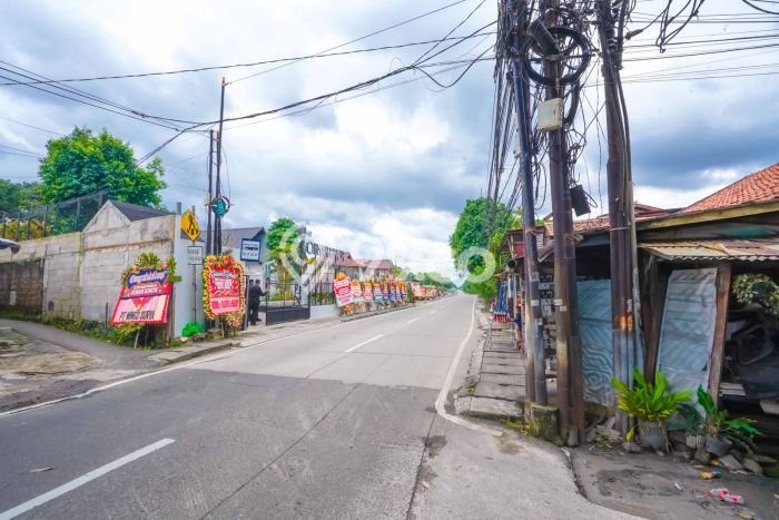 Hunian Eksklusif Siap Huni LT 654m2 di Pesanggrahan, Jakarta Selatan Hunian Eksklusif Siap Huni LT 654m2 di Pesanggrahan, Jakarta Selatan