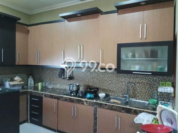 Rumah Luas Asri 4 KT Siap Pakai di harapan indah Bekasi Rumah Luas Asri 4 KT Siap Pakai di harapan indah Bekasi
