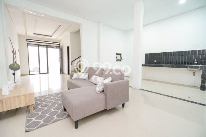 Rumah 3 KT 2 KM Fasilitas Gym di BSD City, Tangerang Rumah 3 KT 2 KM Fasilitas Gym di BSD City, Tangerang