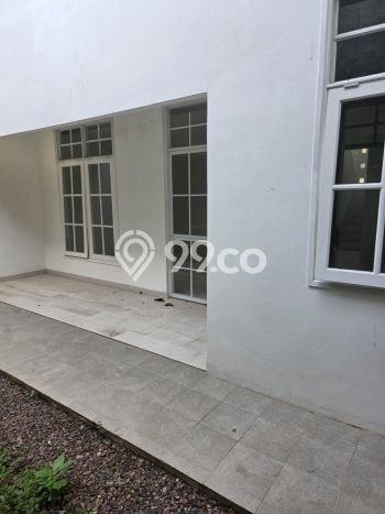 For Sale Rumah 4 Kamar Lokasi Strategis Nyaman dan Strategis di Cikarang Selatan For Sale Rumah 4 Kamar Lokasi Strategis Nyaman dan Strategis di Cikarang Selatan