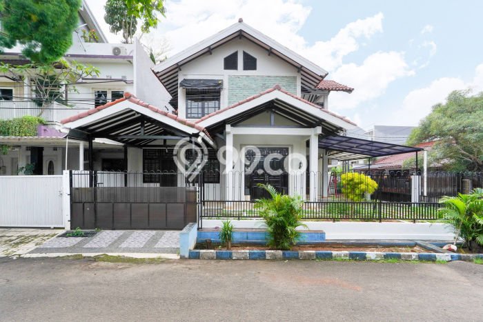 LIMITED OFFER! Rumah Premium area Ciputat Timur, Luas 180m² Bangunan 250m² LIMITED OFFER! Rumah Premium area Ciputat Timur, Luas 180m² Bangunan 250m²