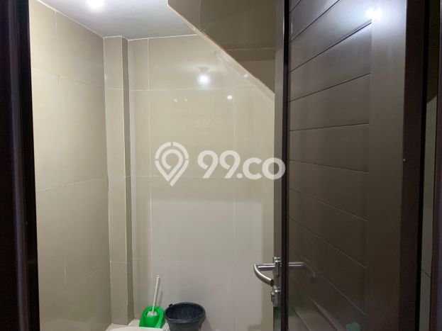 Rumah Modern Minimalis 5 Kamar Siap Huni di Pancoran Mas Rumah Modern Minimalis 5 Kamar Siap Huni di Pancoran Mas