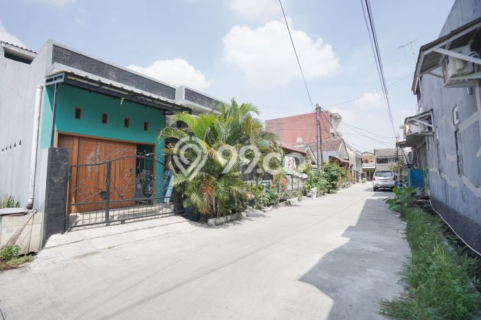 Rumah Luas Asri 4 KT Siap Pakai di harapan indah Bekasi Rumah Luas Asri 4 KT Siap Pakai di harapan indah Bekasi