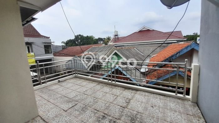 For Sale Rumah 4 Kamar Lokasi Ideal Bagus dan Strategis di Beji For Sale Rumah 4 Kamar Lokasi Ideal Bagus dan Strategis di Beji