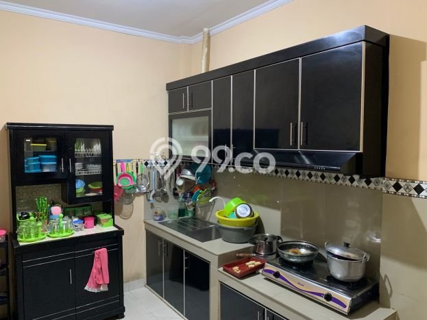 Rumah Modern Minimalis 5 Kamar Siap Huni di Pancoran Mas Rumah Modern Minimalis 5 Kamar Siap Huni di Pancoran Mas