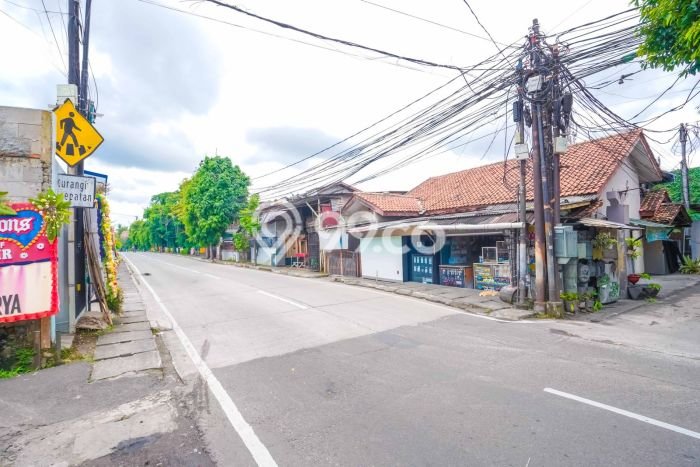 Hunian Eksklusif Siap Huni LT 654m2 di Pesanggrahan, Jakarta Selatan Hunian Eksklusif Siap Huni LT 654m2 di Pesanggrahan, Jakarta Selatan