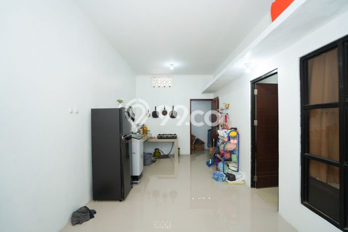 For Sale Rumah 3 Kamar Lokasi Strategis Nyaman dan Strategis di Ciputat For Sale Rumah 3 Kamar Lokasi Strategis Nyaman dan Strategis di Ciputat