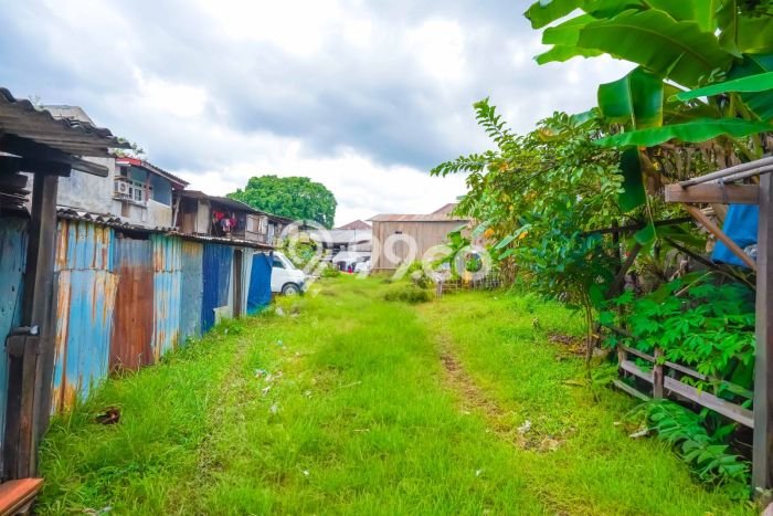 Hunian Eksklusif Siap Huni LT 654m2 di Pesanggrahan, Jakarta Selatan Hunian Eksklusif Siap Huni LT 654m2 di Pesanggrahan, Jakarta Selatan